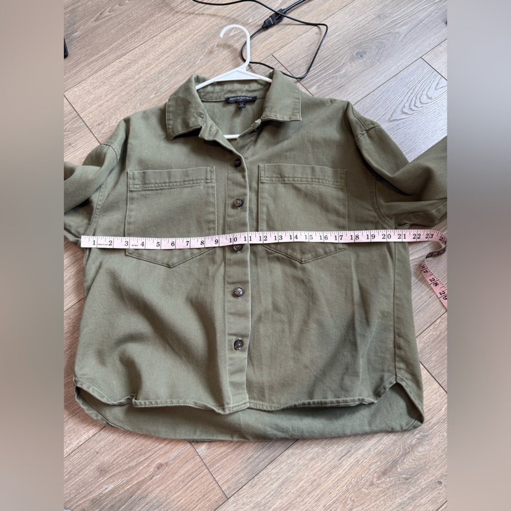 Banana Republic Olive Green Button-Up Shirt - Picture 8 of 8
